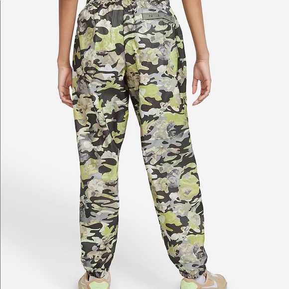 🆕 | ✔️ Nike Woven Pants - Picture 3 of 8